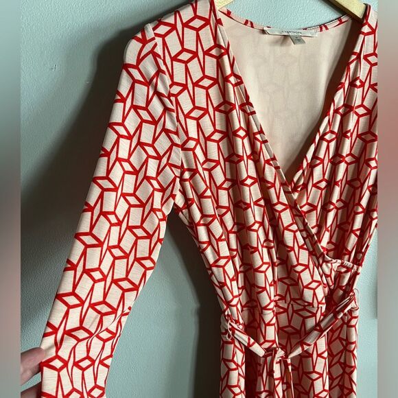41 Hawthorn Red Geometric Print Wrap Dress M Long Sleeve Belted Knit - Picture 3 of 8